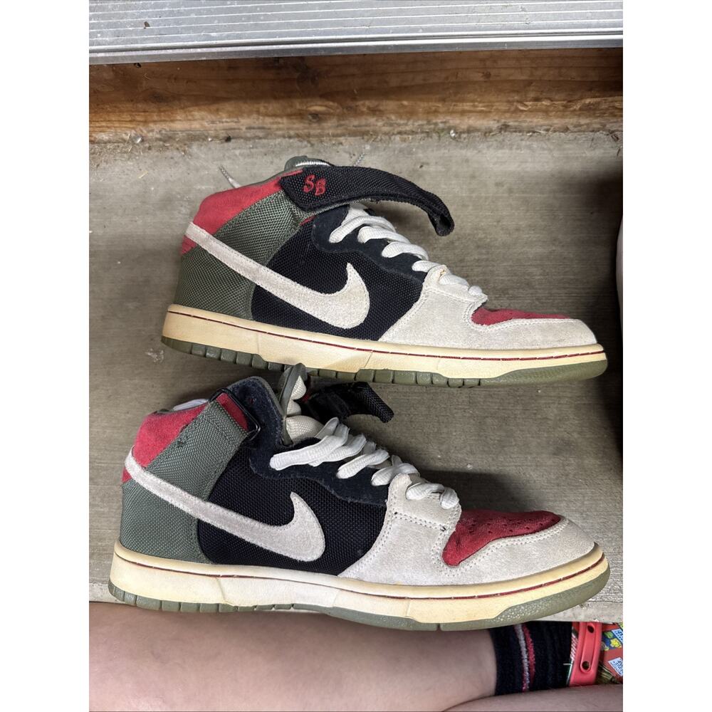 Size 9.5 - Nike Dunk Pro Sb Mid Black Un-Cheech & Chong Rare Hard To Find - Picture 2 of 7